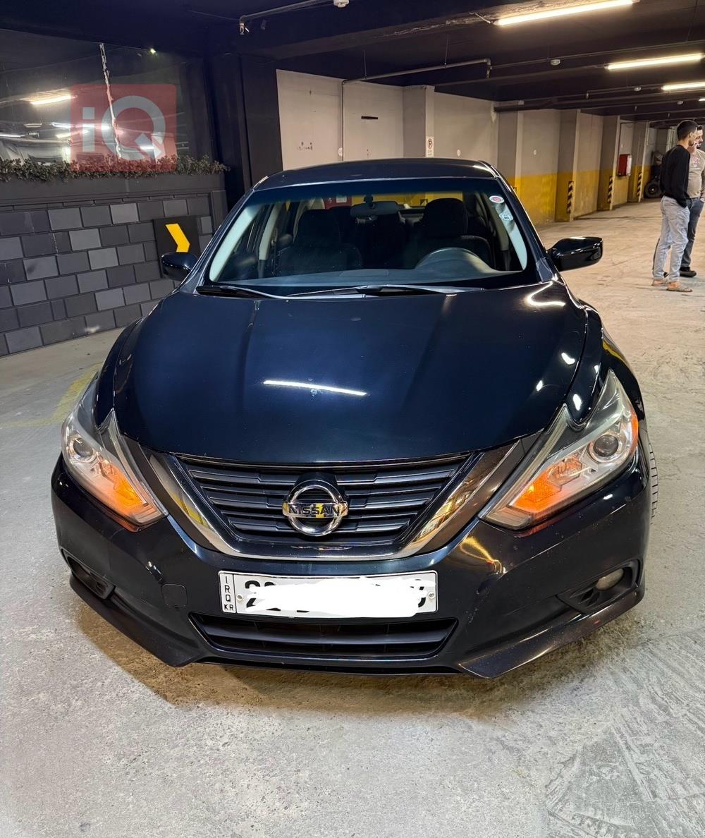 نيسان ألتيما